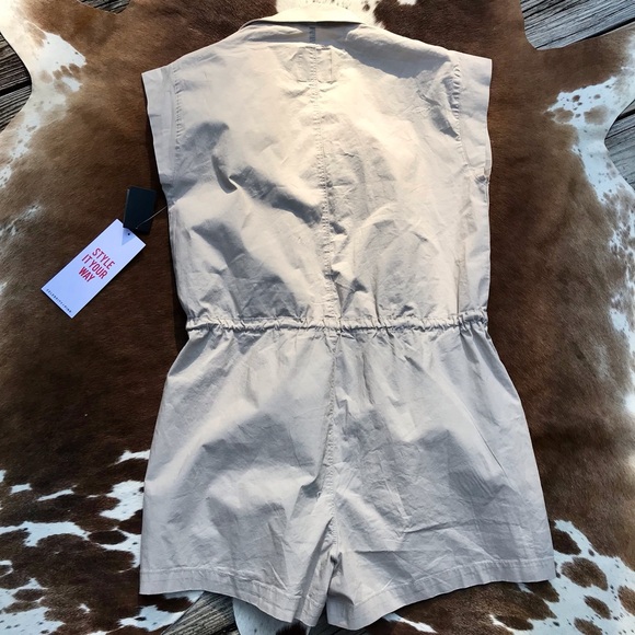 NWT Celebrity Pink Short Sleeve Bungee Waist Romper Sz M - Picture 5 of 6